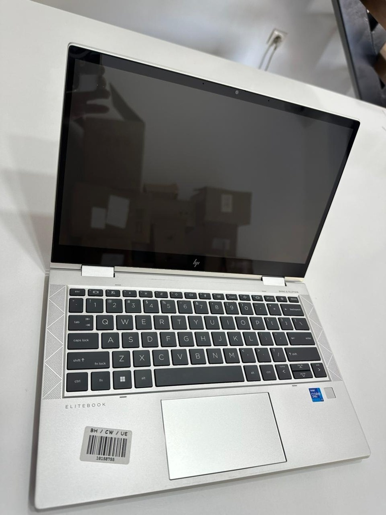 HP ELITEBOOK 830 G8